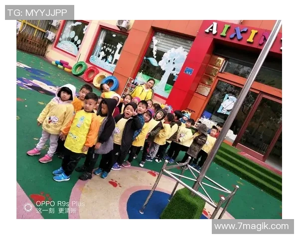 森巴队与塞维利亚队激战正酣赛场精彩瞬间回顾与分析